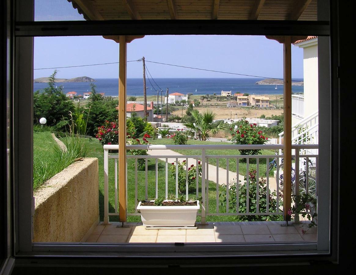 Aparthotel Iliovasilema à Plati  Extérieur photo